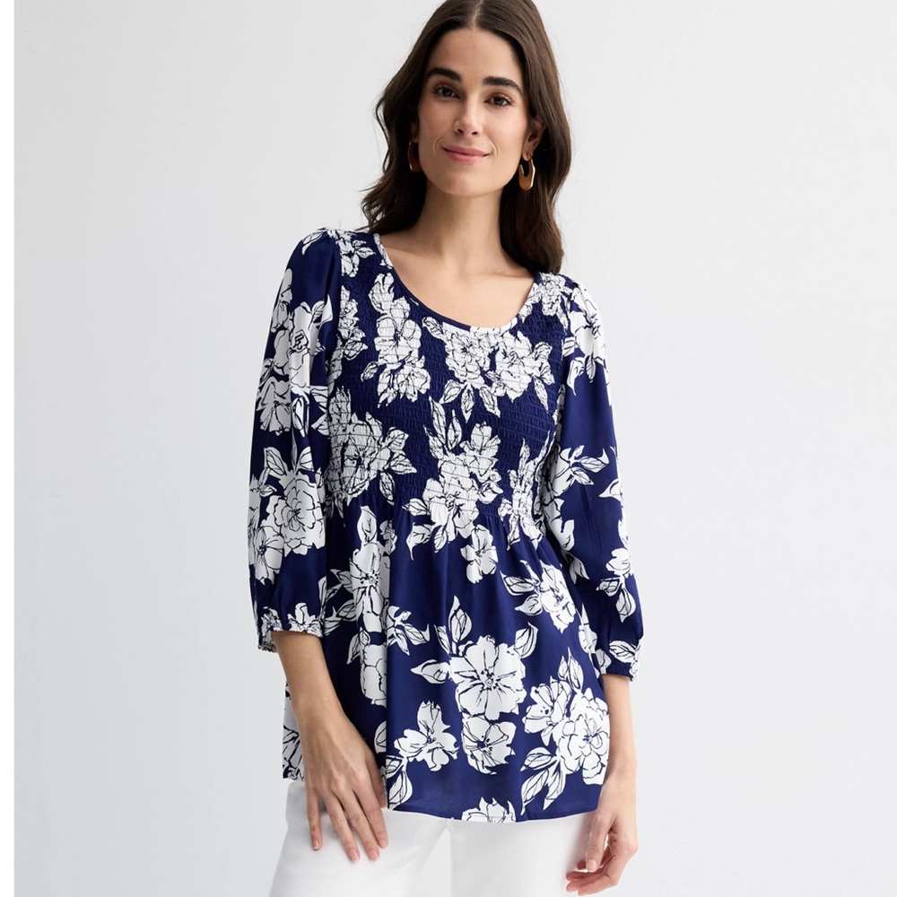 Croft & Barrow Navy and White Floral Smocked Blouse - Picture 4 of 9